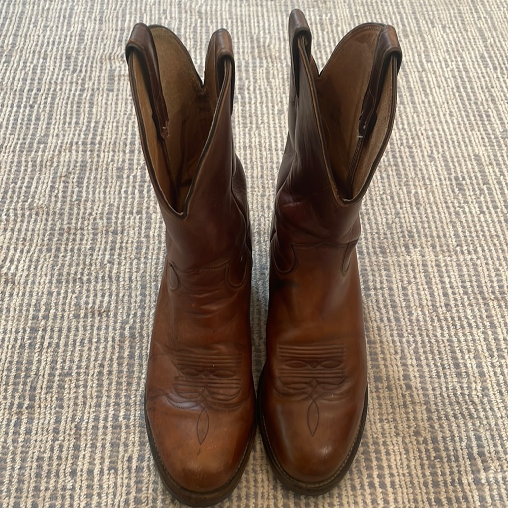 Mens Justin Cowboy Boots
Style# 3405